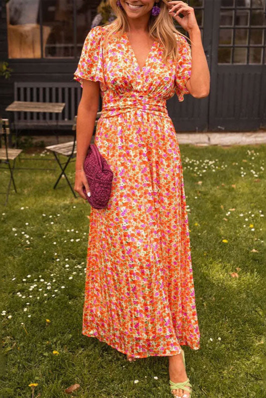 Timeless V-Neck Maxi Dress with Short Sleeves and Floral Pattern