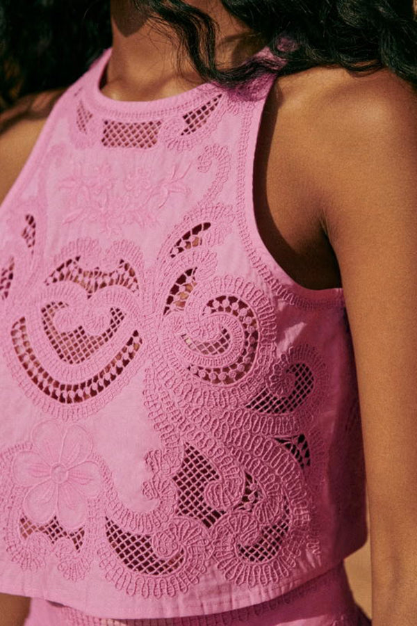 Tweedelige Set Dames in Roze Kant met Cropped Top en Hoge Taille Rok – Luchtige Elegantie voor Zomerfeesten 3